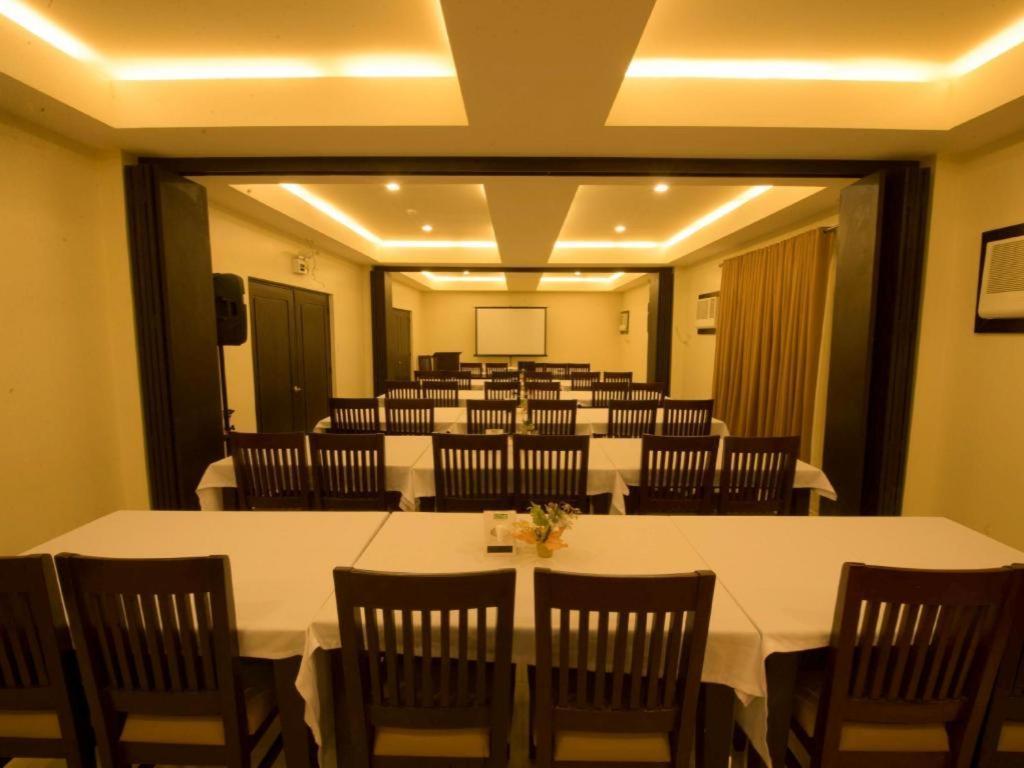 Infinity Suites Davao Luaran gambar