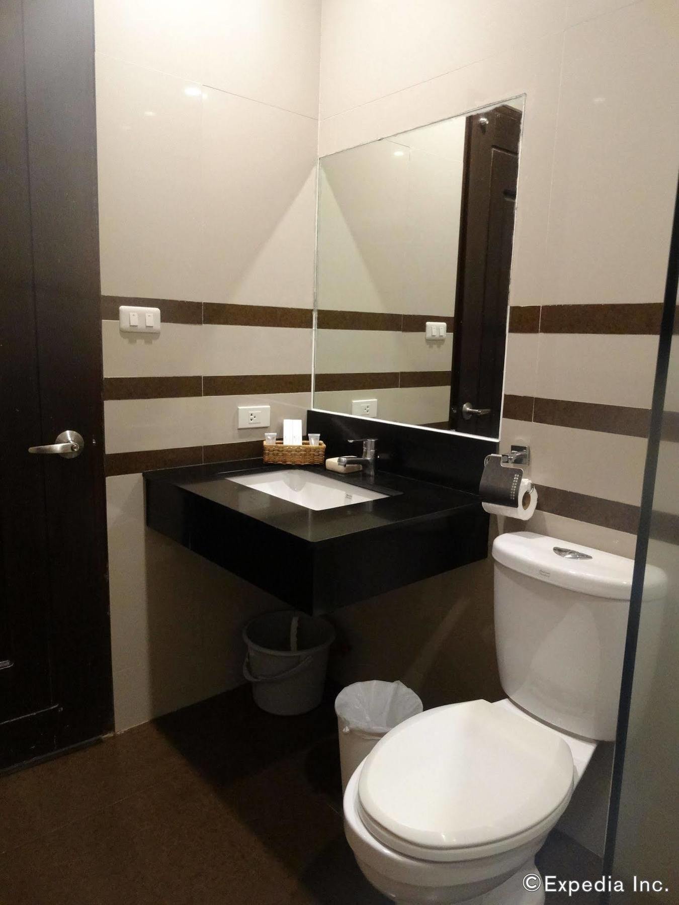 Infinity Suites Davao Luaran gambar