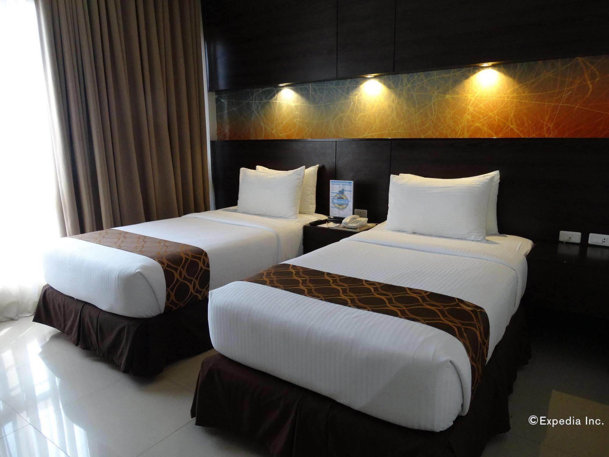 Infinity Suites Davao Luaran gambar