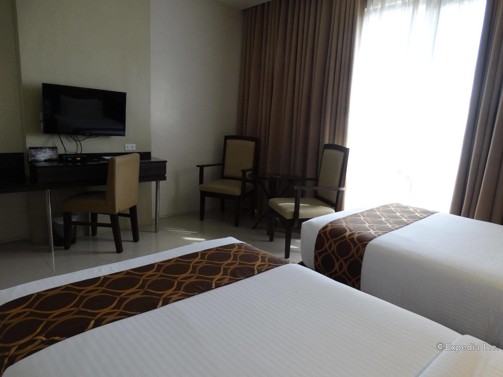 Infinity Suites Davao Luaran gambar