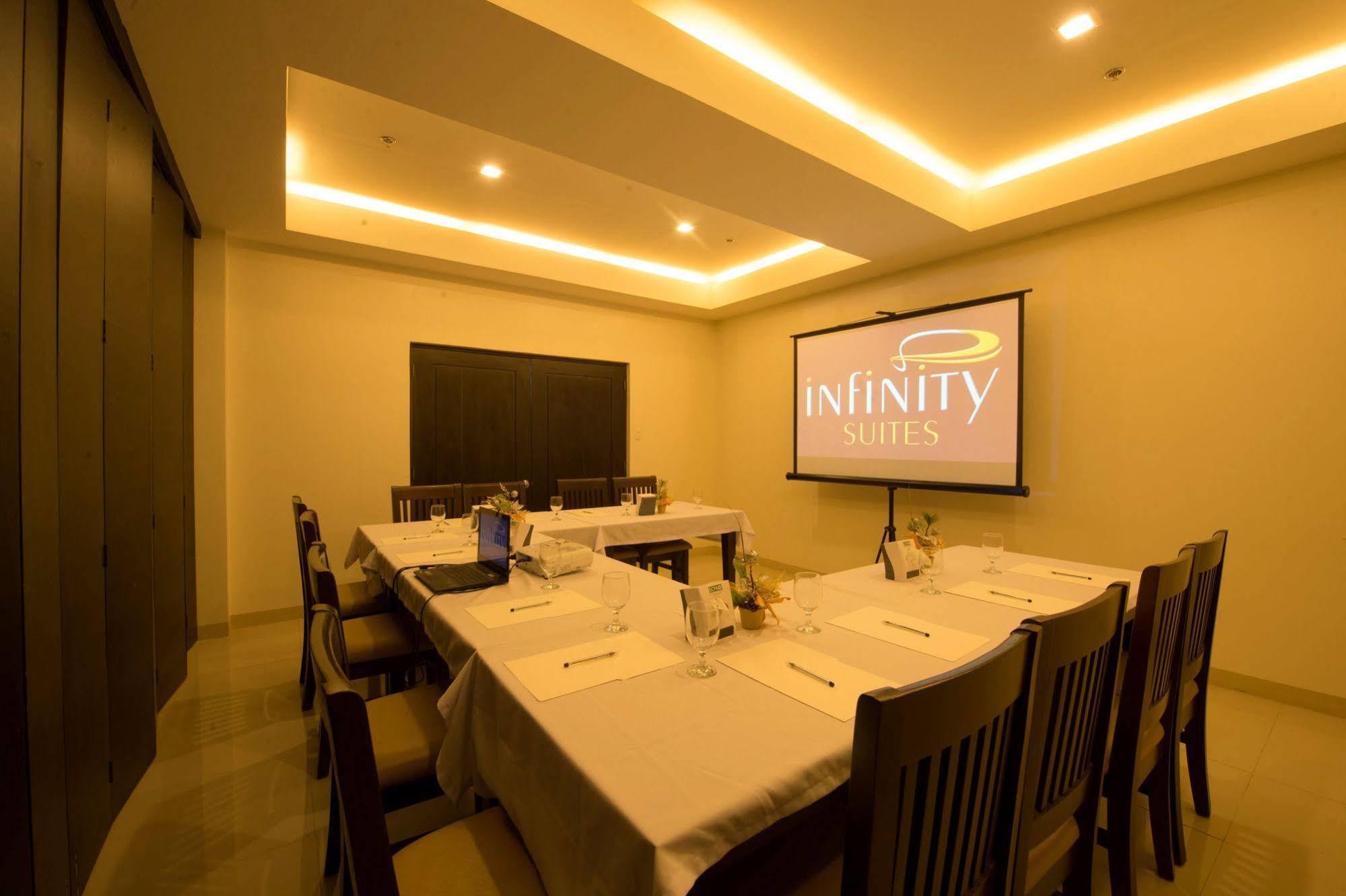 Infinity Suites Davao Luaran gambar