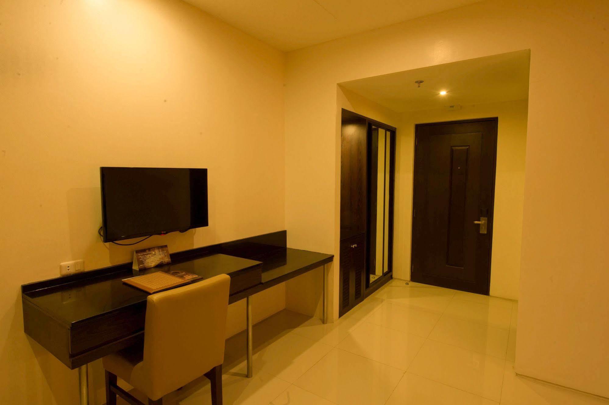 Infinity Suites Davao Luaran gambar