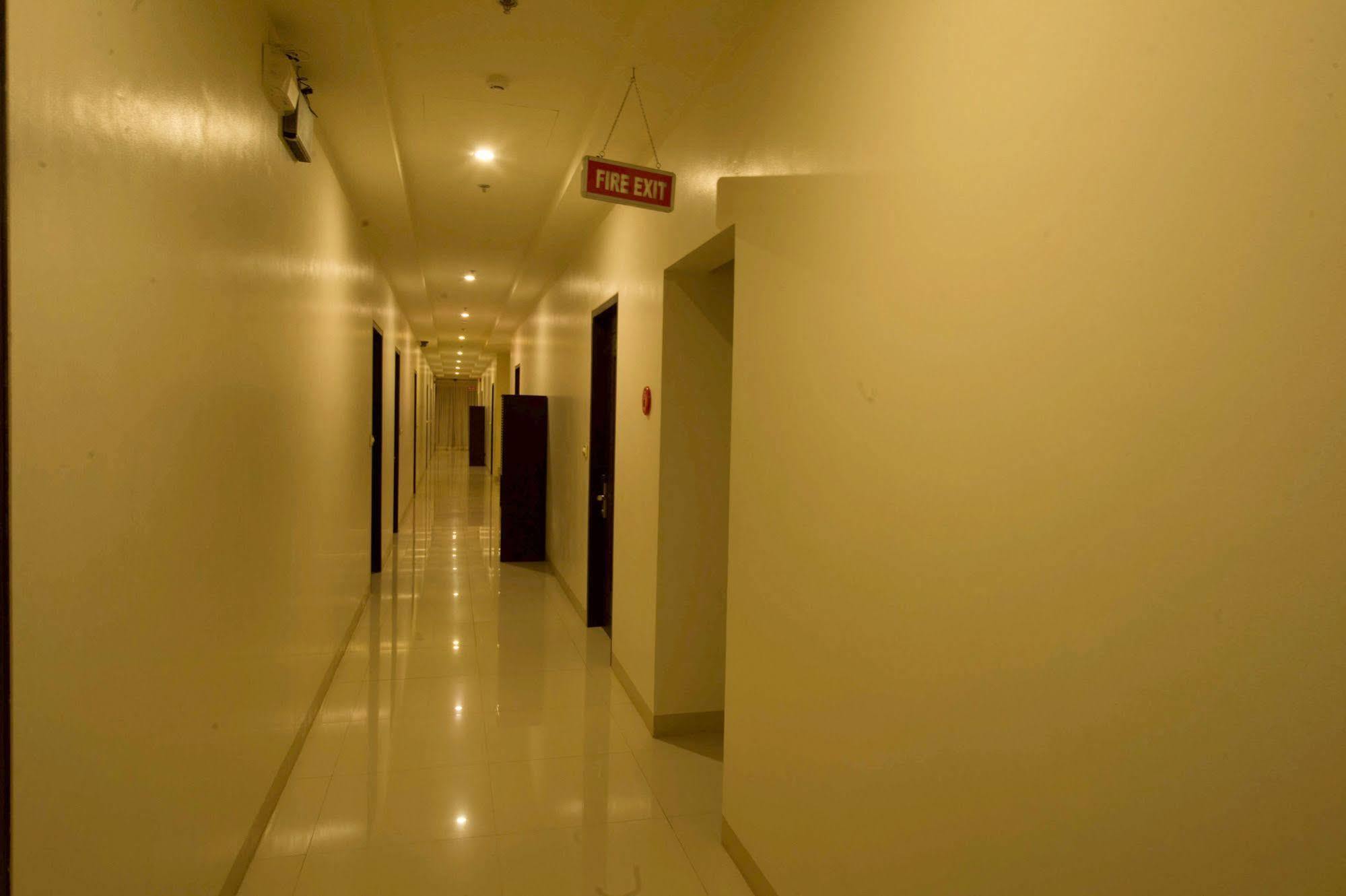 Infinity Suites Davao Luaran gambar
